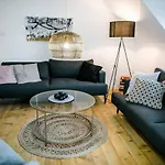Aussee- Hallsatt Salzherrenhof- Kueche, Wlan, Netflix באד אאוסי