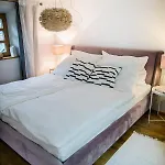 Aussee- Hallsatt Salzherrenhof- Kueche, Wlan, Netflix Apartamento Bad Aussee