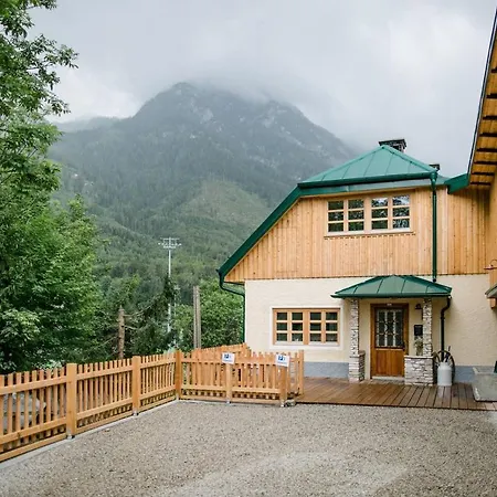 Aussee- Hallsatt Salzherrenhof- Kueche, Wlan, Netflix * באד אאוסי